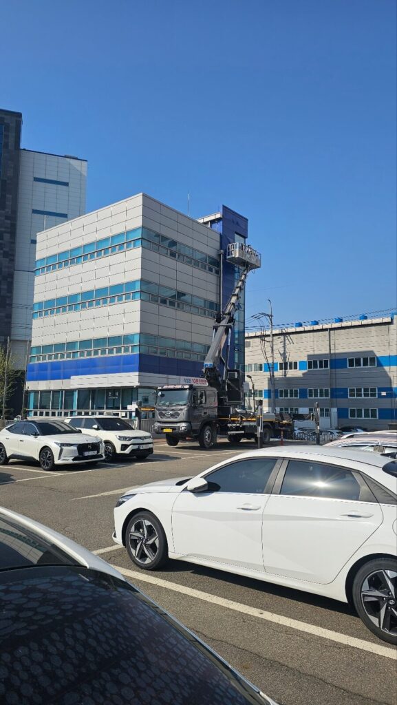안산 공단 TLB회사 외벽 청소 완료